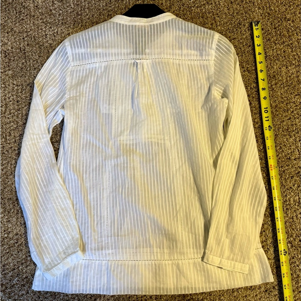 Eddie Bauer pintuck blouse M white NWT - Picture 3 of 5
